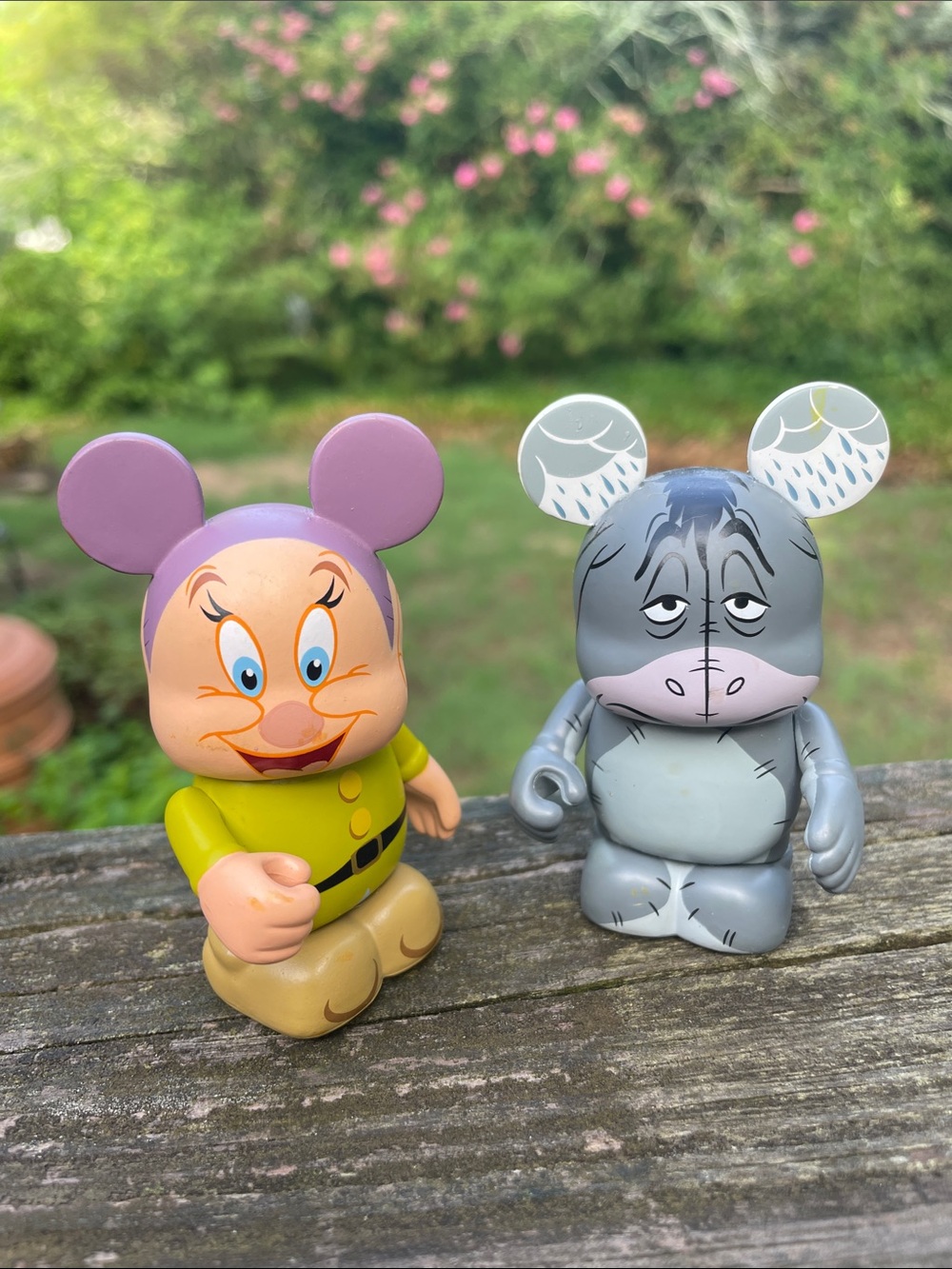 Disney Vinylmation 3” figures Eeyore and Dopey